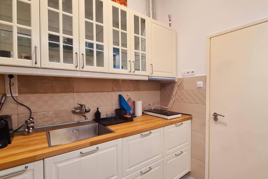 La Vida Loca Apartment Budapest Ngoại thất bức ảnh